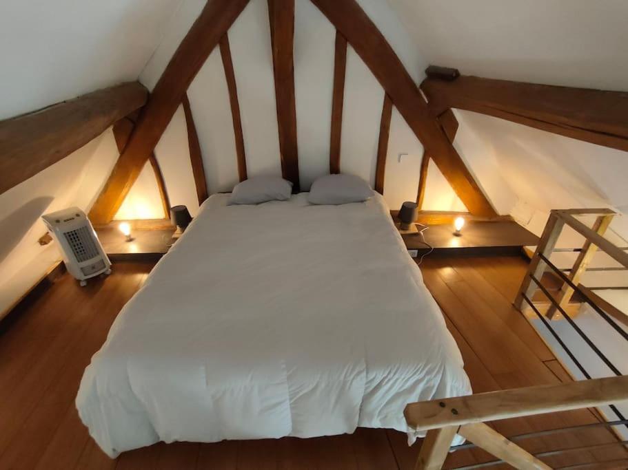 Le Ptit Loft Villa Brechamps Exterior photo